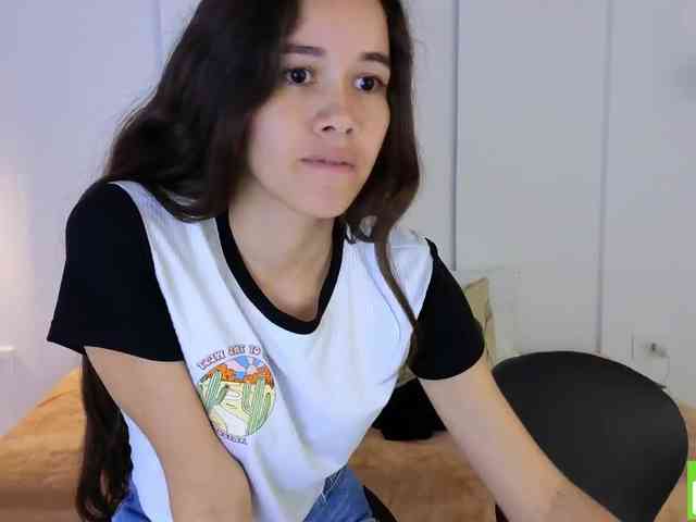sexychanell-1 webcam
