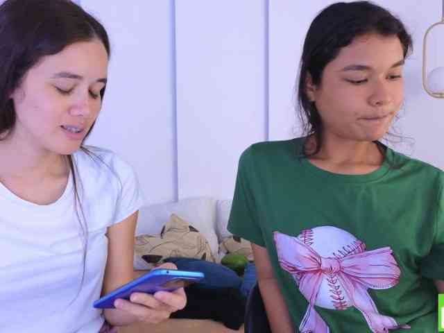sexychanell-1 webcam