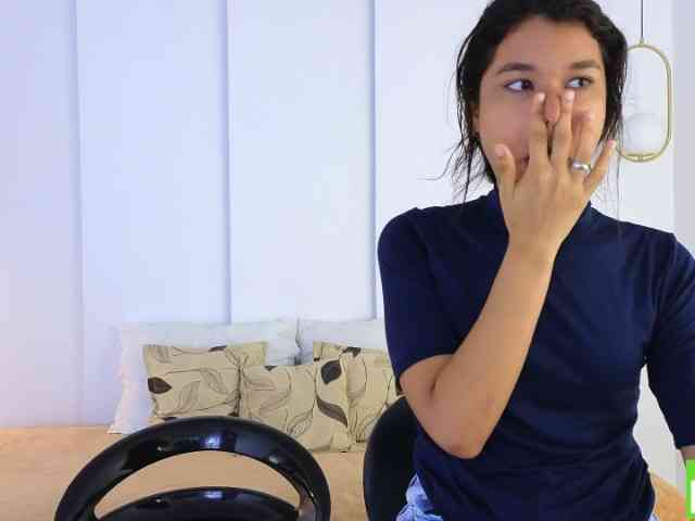sexychanell-1 webcam