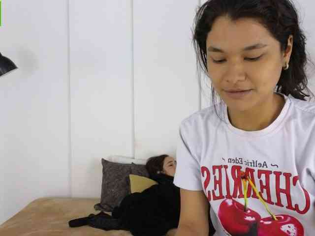 sexychanell-1 webcam