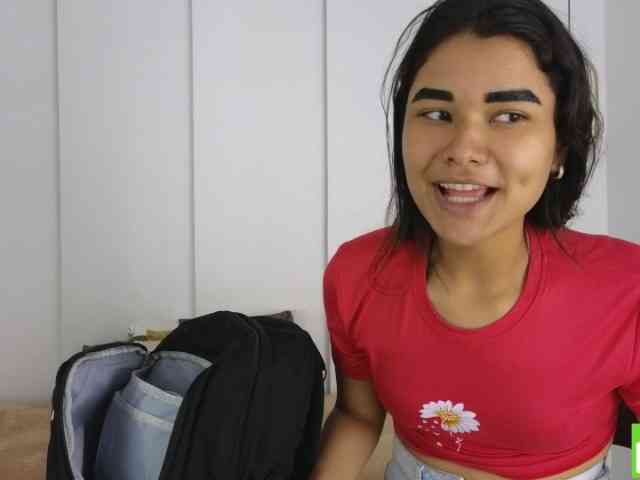 sexychanell-1 webcam