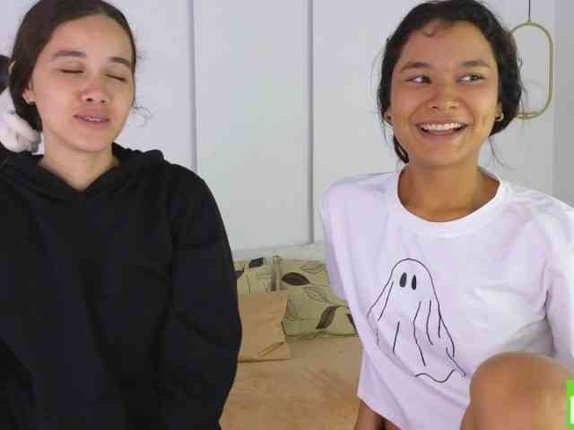sexychanell-1's webcam live show