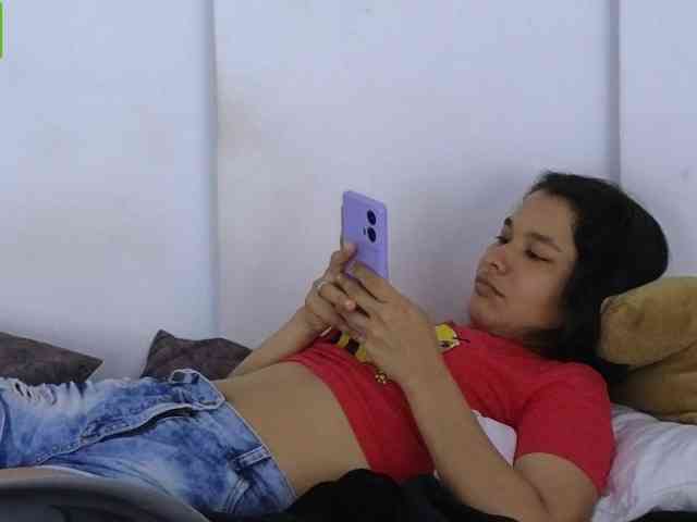 sexychanell-1 webcam