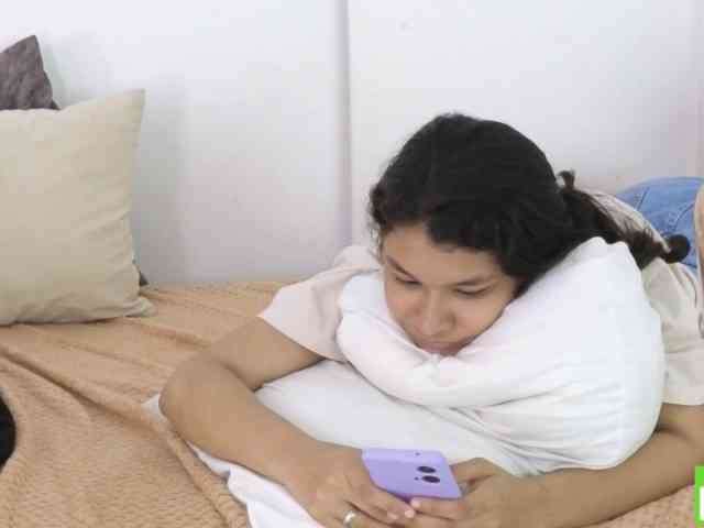sexychanell-1 webcam