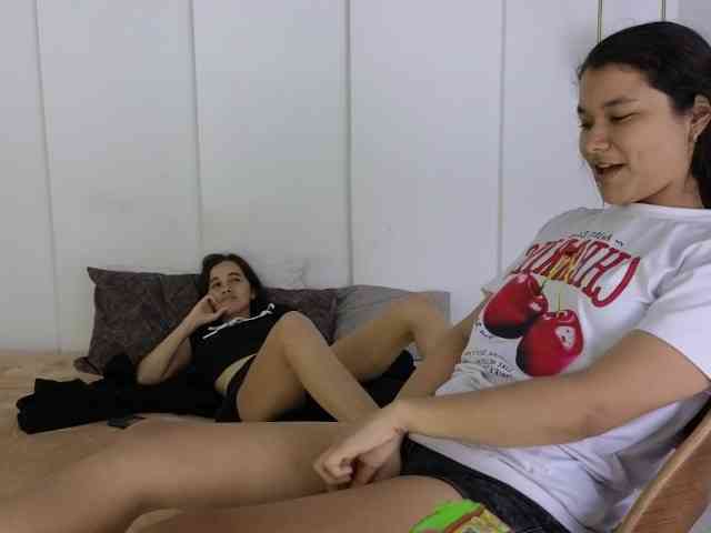 sexychanell-1 webcam