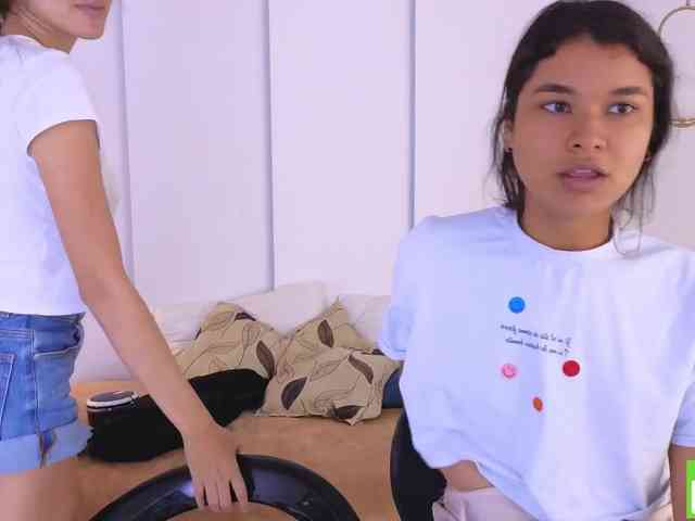 sexychanell-1 webcam