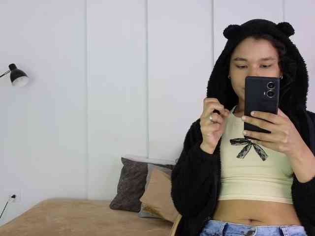 sexychanell-1 webcam