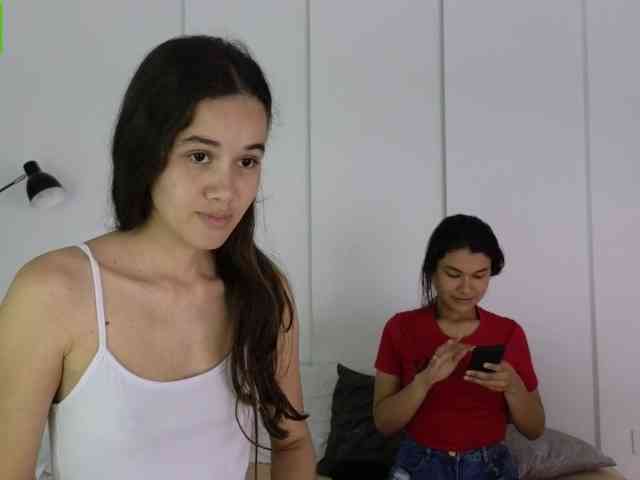 sexychanell-1 webcam