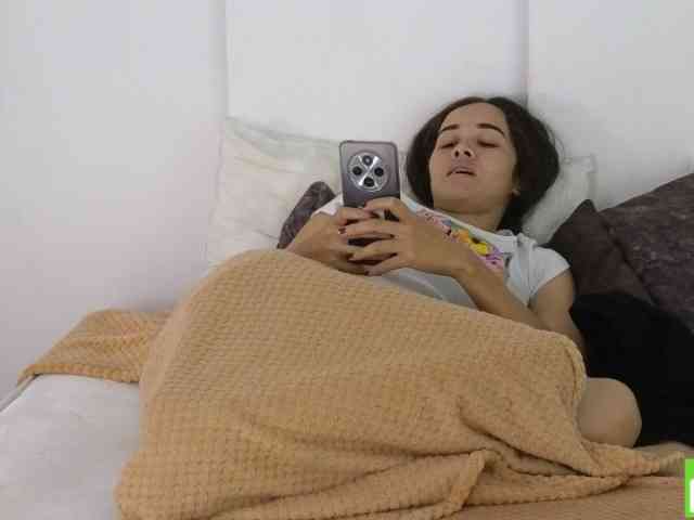 sexychanell-1 webcam
