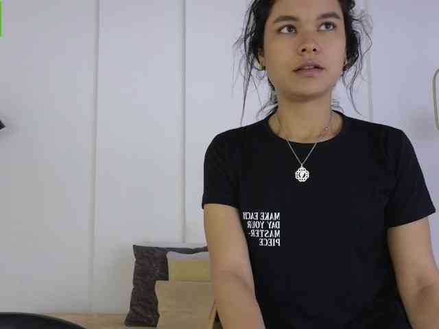 sexychanell-1 webcam