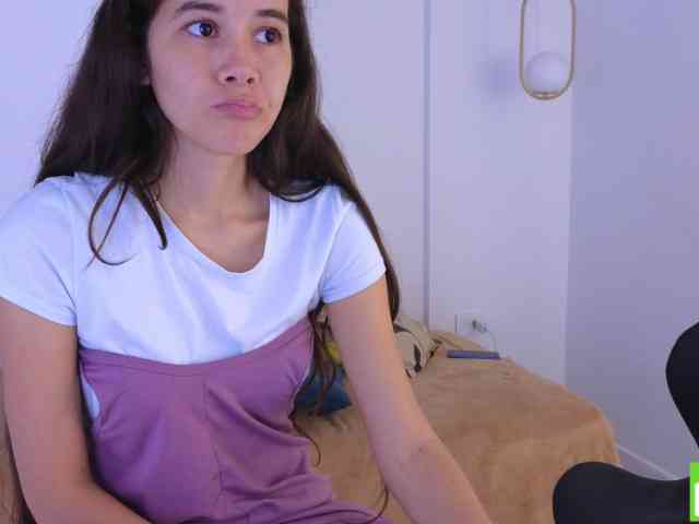 sexychanell-1 webcam
