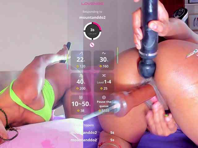 Ebony-Skye webcam