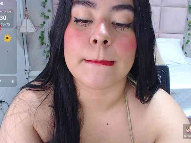 ALEXXA-CURVY webcam