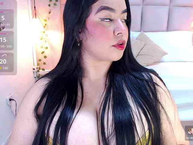 ALEXXA-CURVY webcam