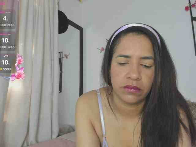 JOANNE1111 webcam