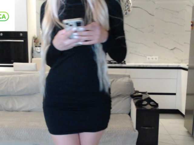 Elsa77's BongaCams show and profile