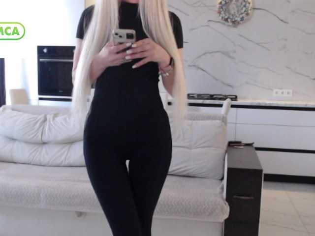 Elsa77's BongaCams show and profile