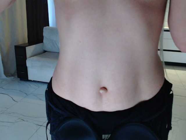 Elsa77 from BongaCams