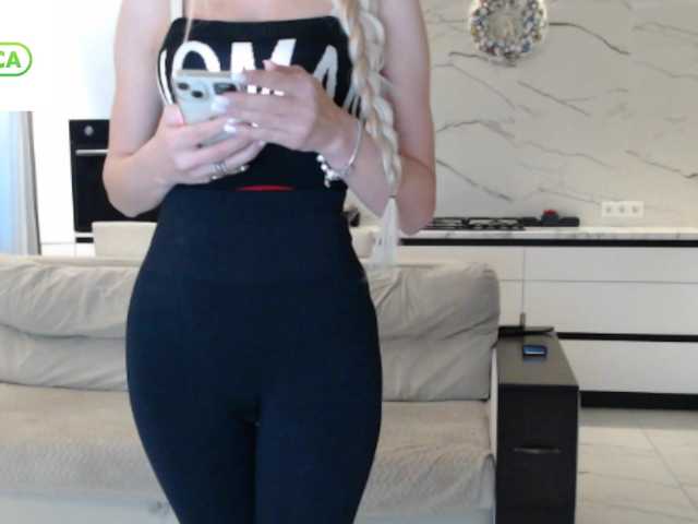 Elsa77's BongaCams show and profile