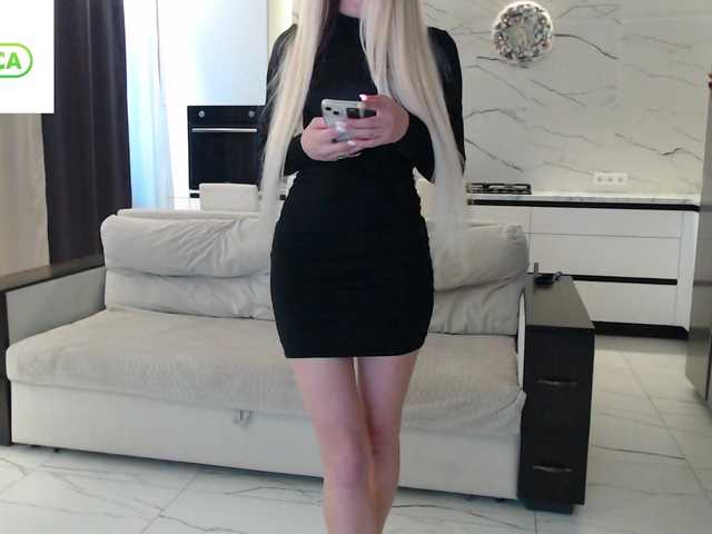 Elsa77's BongaCams show and profile