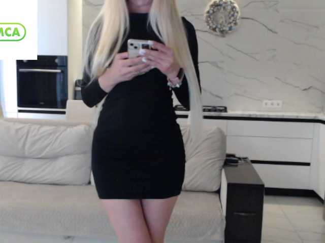 Elsa77's BongaCams show and profile