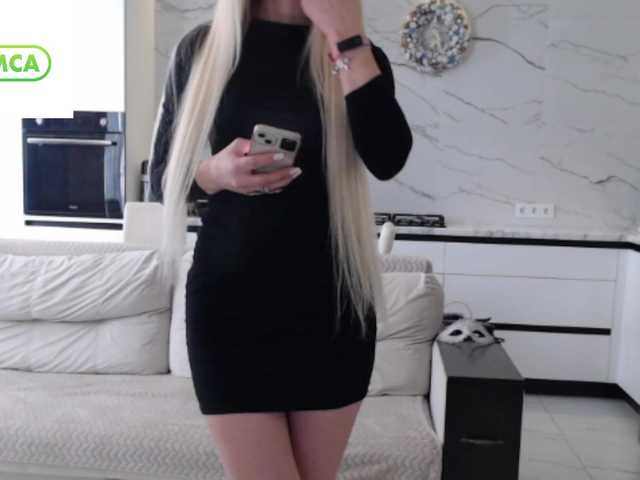 Elsa77's BongaCams show and profile