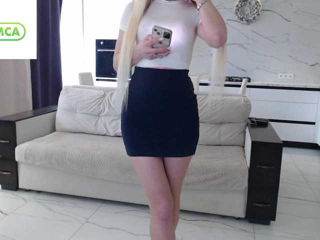 Elsa77's BongaCams show and profile