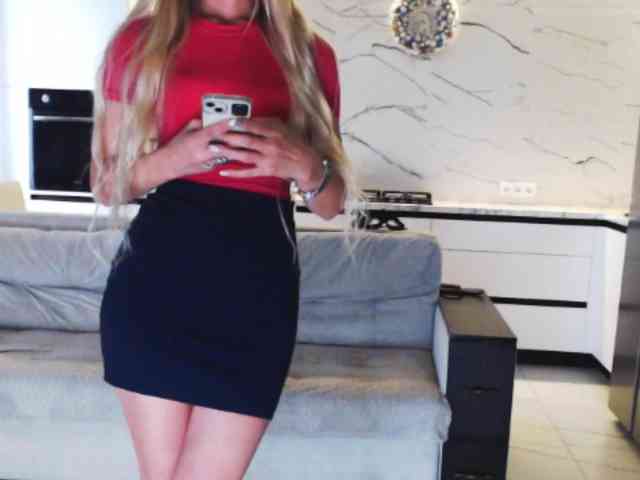 Elsa77 Live Webcam on {site_name}