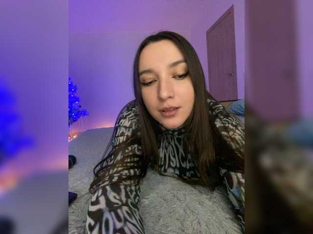 Cat-Levan's BongaCams show and profile