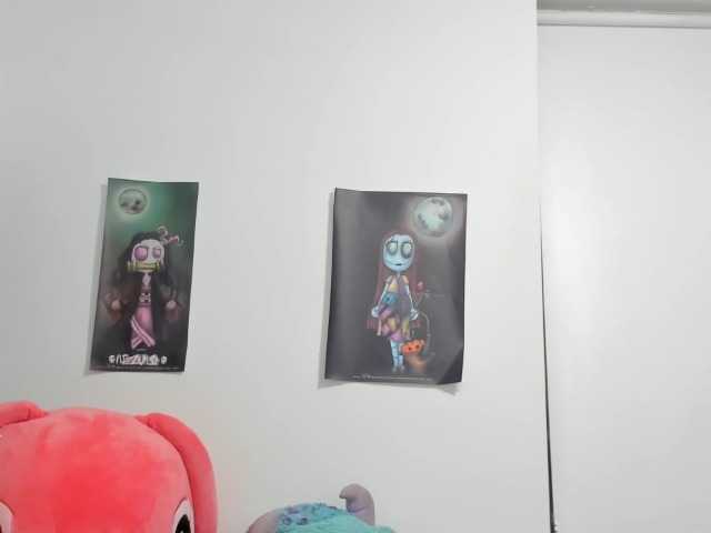 cherry2910's BongaCams show and profile