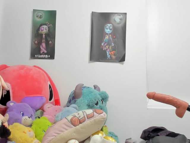 cherry2910 webcam bongacams model stream image