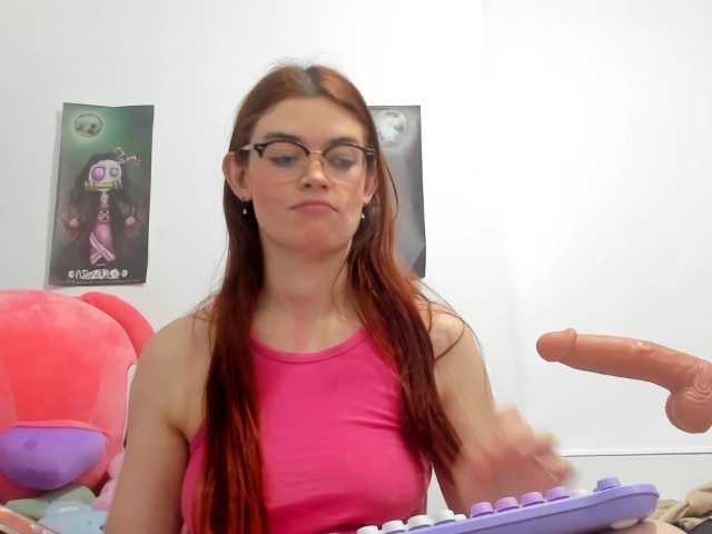 cherry2910's BongaCams show and profile