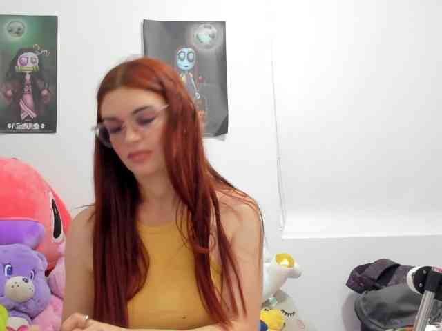 cherry2910 Live Webcam on BongaCams
