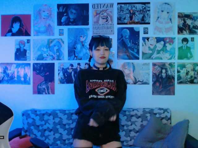 Hugo-Min's BongaCams show and profile