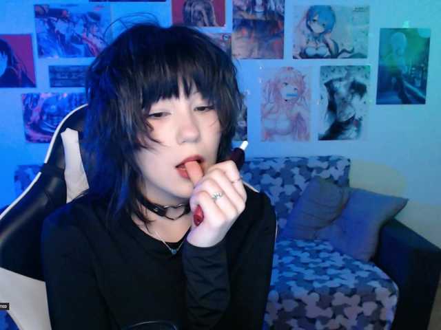 Hugo-Min's BongaCams show and profile