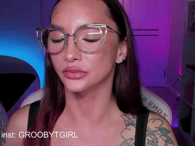 G-O-D-D-E-S-S Live Webcam on BongaCams