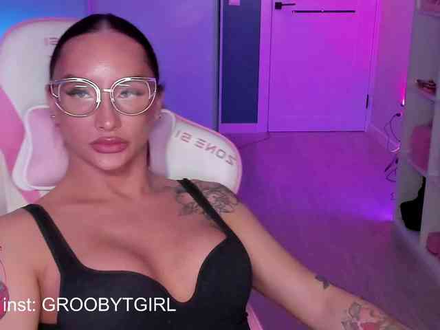 G-O-D-D-E-S-S Live Webcam on BongaCams