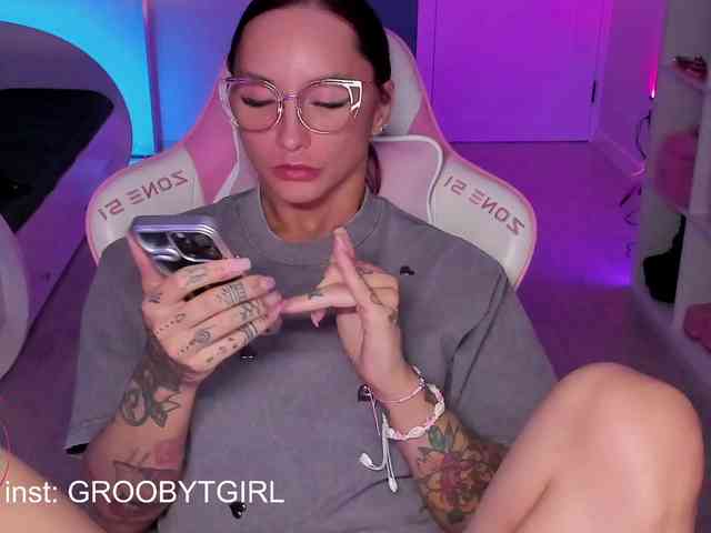 G-O-D-D-E-S-S Live Webcam on BongaCams