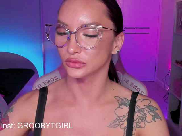 G-O-D-D-E-S-S Live Webcam on BongaCams