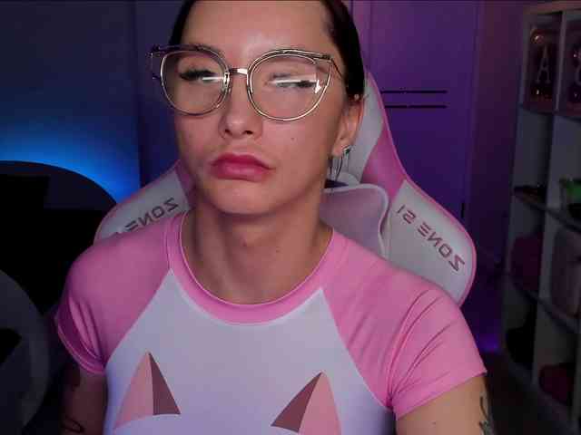 G-O-D-D-E-S-S Live Webcam on BongaCams