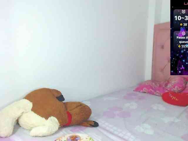 Cyntiaross Cyntiaross