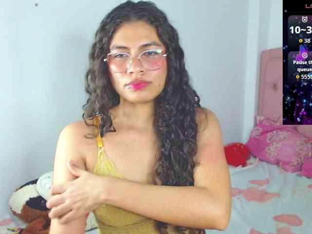 Cyntiaross Cyntiaross