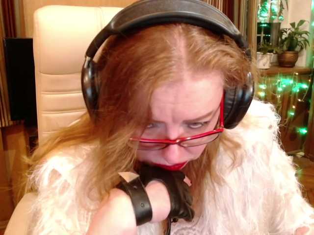 NormaGin's BongaCams show and profile