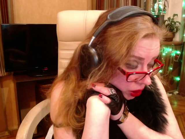 NormaGin's BongaCams show and profile