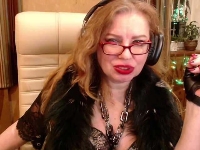 NormaGin's BongaCams show and profile