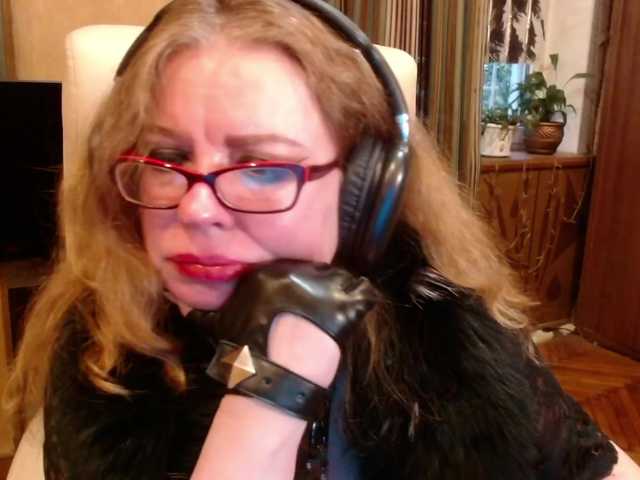 NormaGin's BongaCams show and profile