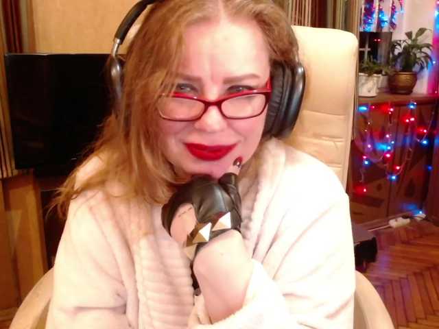 NormaGin's BongaCams show and profile