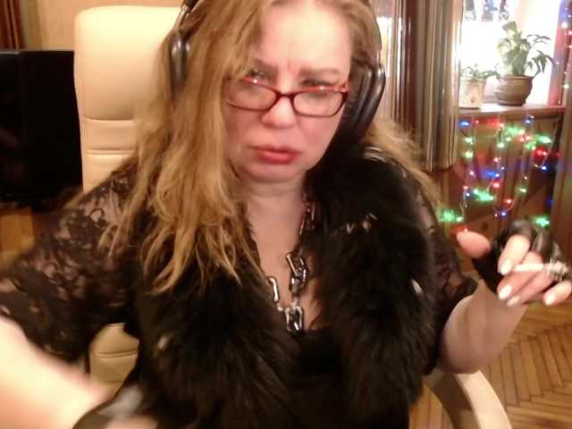 NormaGin's BongaCams show and profile