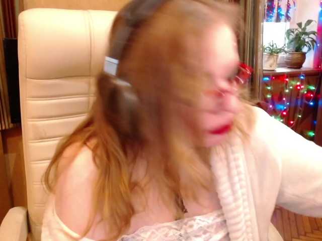 NormaGin's BongaCams show and profile