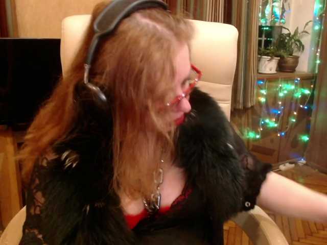 NormaGin's BongaCams show and profile